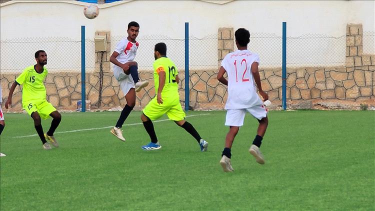 النصر يخطف بطاقة التأهل إلى دور الثمانية بعد تغلبه على الشعب في بطولة بن عفرار لأندية سقطرى